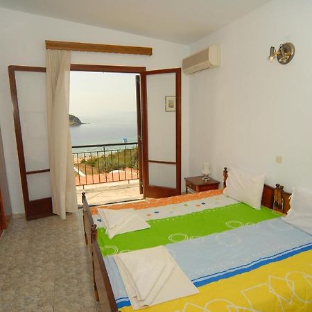 Villa Zaharo And Lilian Apartments Трулос Екстер'єр фото
